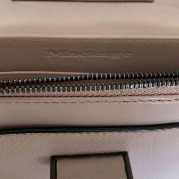 Mackage Zoey-C Leather Envelope clutch/crossbody with Gunmetal Chain Bag - Picture 6 of 12